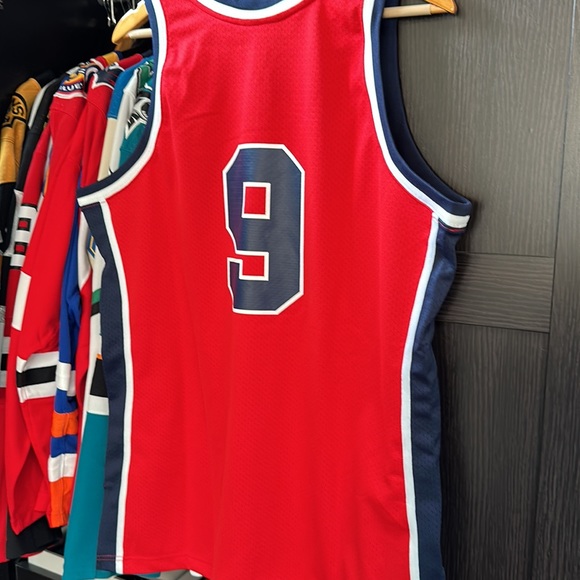Mitchell & Ness Michael Jordan Red USA Olympic Basketball Authentic 1984 Jersey - Picture 5 of 7